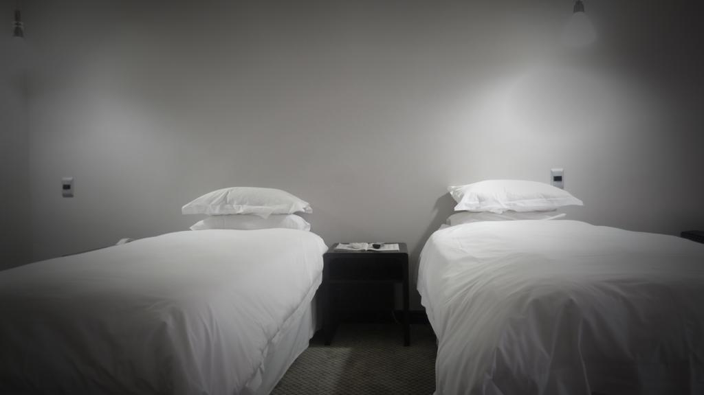 Black Mountain Leisure And Conference Hotel Groothoek Buitenkant foto